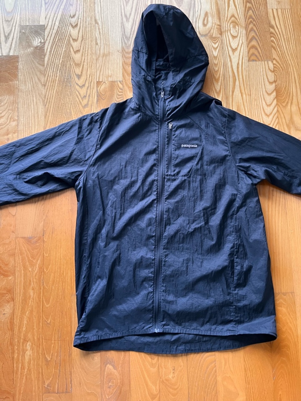 Patagonia Men’s Hooded Windbreaker - black XL